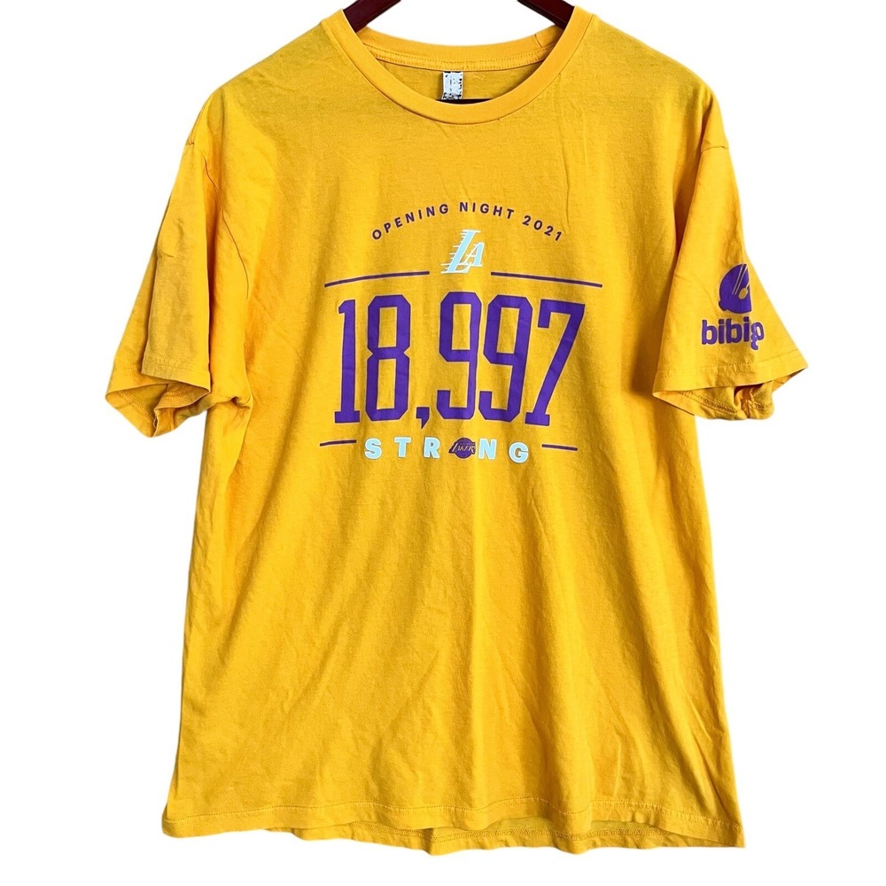 Los Angeles Lakers NBA Tshirt Adult XL Yellow Opening Night 2021 Basketball